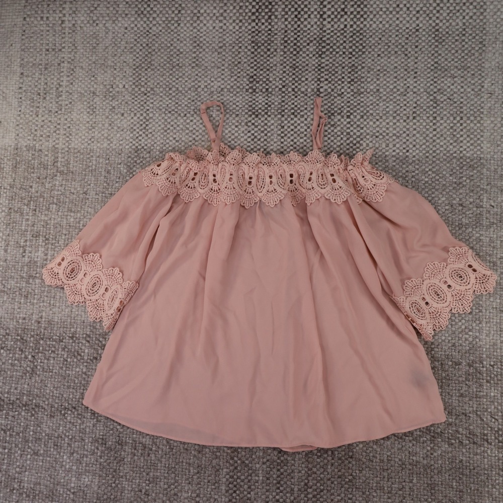 By & By Off The Shoulder Blouse Womens Medium Pink Excellent Crochet Lace Boho
